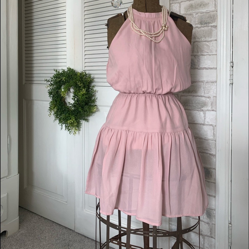 Beautiful blush pink dress perfect for summer